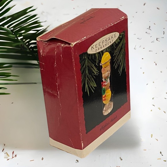 Hallmark Keepsake Ornament - 1993 - Perfect Match - Mouse Tennis Balls - Picture 8 of 10